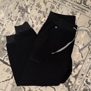 Figs black jogger scrubs